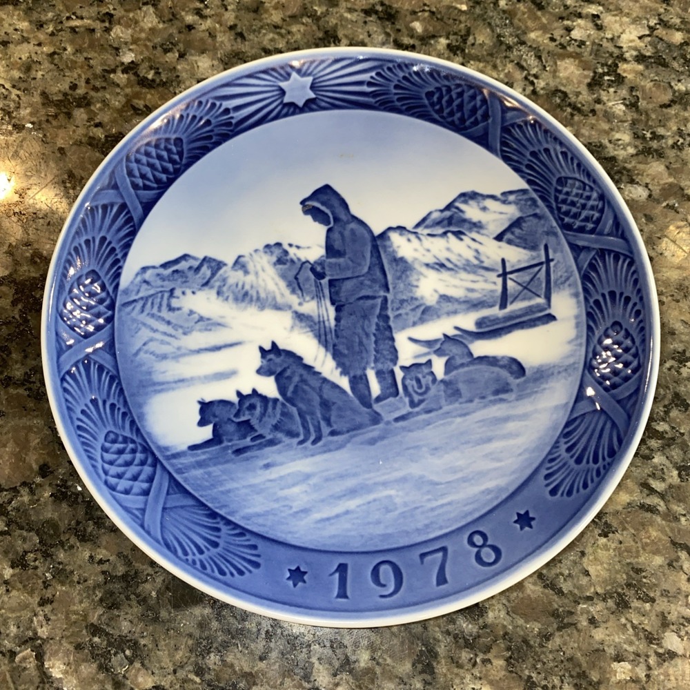 Royal Copenhagen 1978 Christmas Plate - Greenland Scenery, Made in Denmark